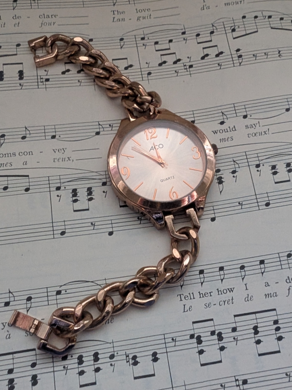 ACO Rose Gold Chain-Link Quartz Watch - Picture 2 of 7